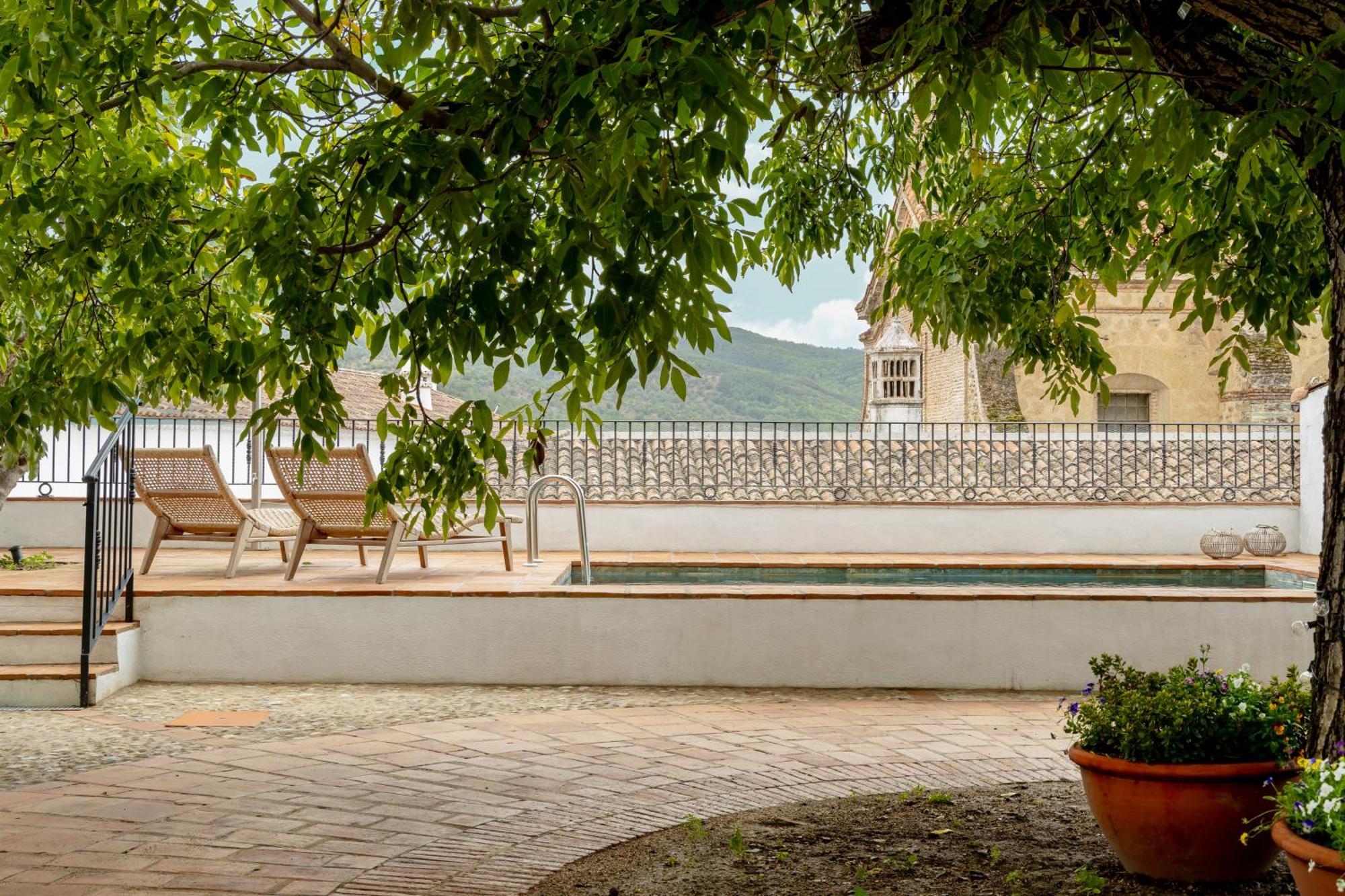 Apartamentos Turisticos El Patio Del Nogal Гвадалупе Екстер'єр фото
